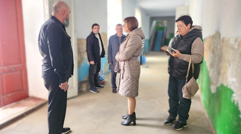 Новий прихисток: комісія оцінила придатність майна Захарівського ліцею для ВПО.