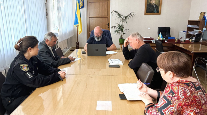 Посилення заходів профілактики сказу та підготовка до імунізації диких тварин: на Роздільнянщині відбулося засідання ДНПК Посилення заходів профілактики сказу та підготовка до імунізації диких тварин: на Роздільнянщині відбулося засідання ДНПК